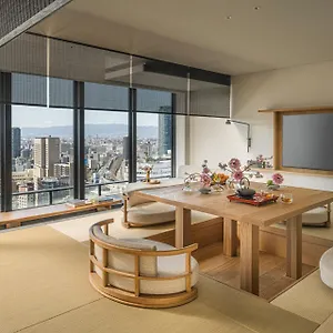Four Seasons 5*, 大阪市 日本