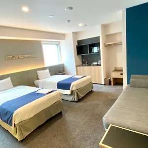 먼데이 프리미엄 우에노오카치마치 도쿄